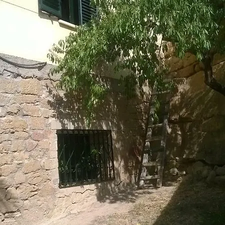 Larrain Etxea