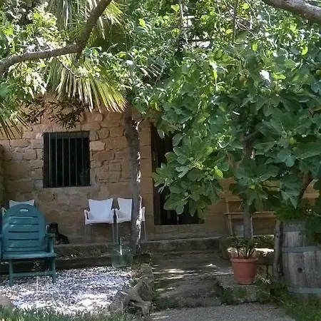Larrain Etxea Country house *